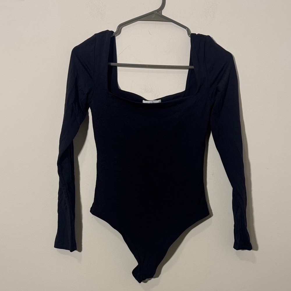 Babaton Black Long Sleeve Square Neck Bodysuit